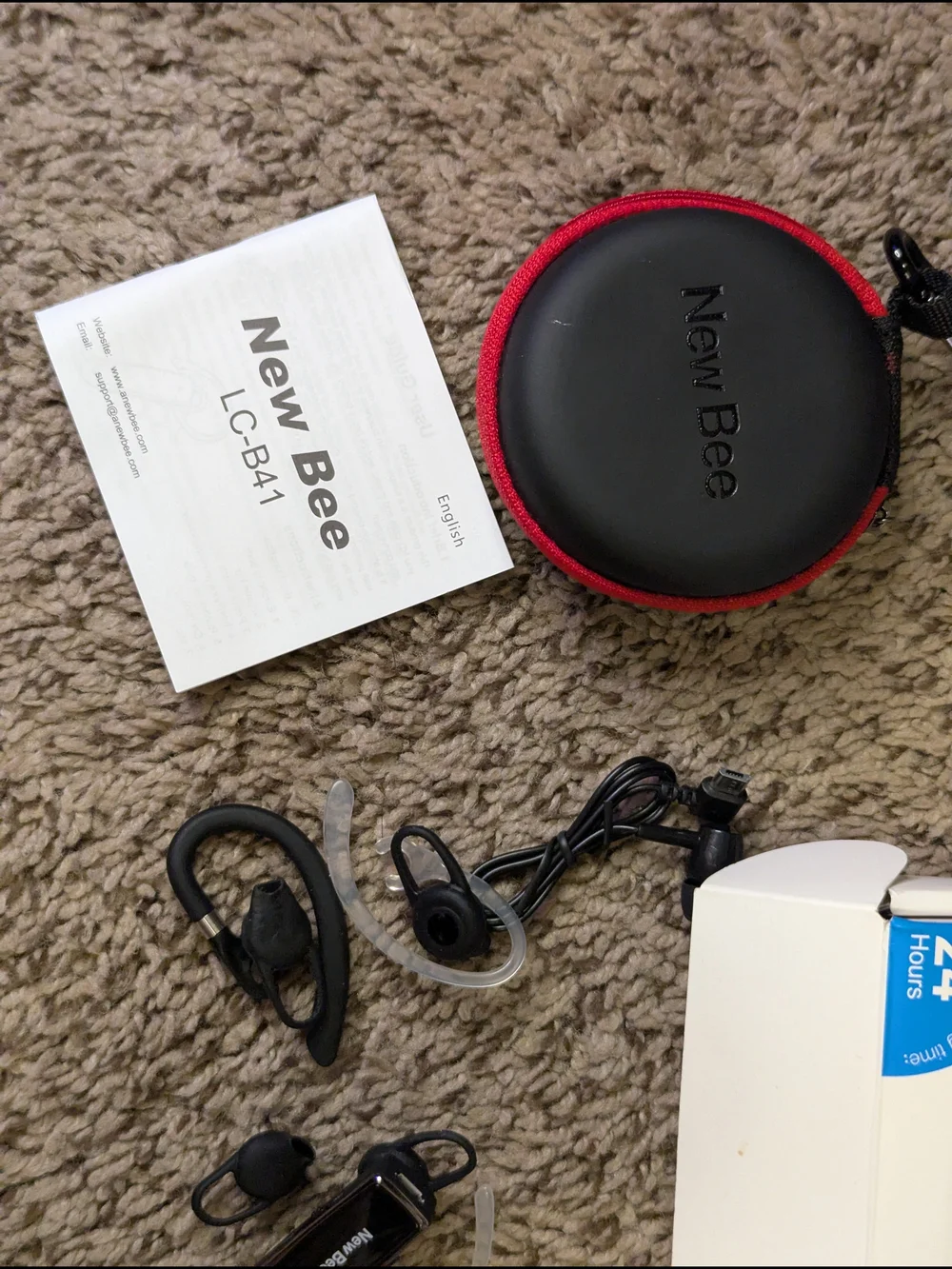 New Bee Bluetooth Headset with Carry Case - Black and Red